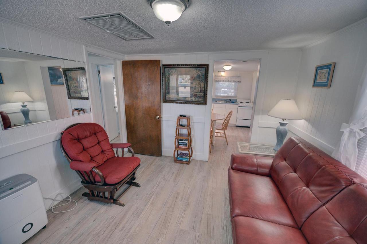 Outer Banks Motel - Village Accommodations Бакстон Екстер'єр фото