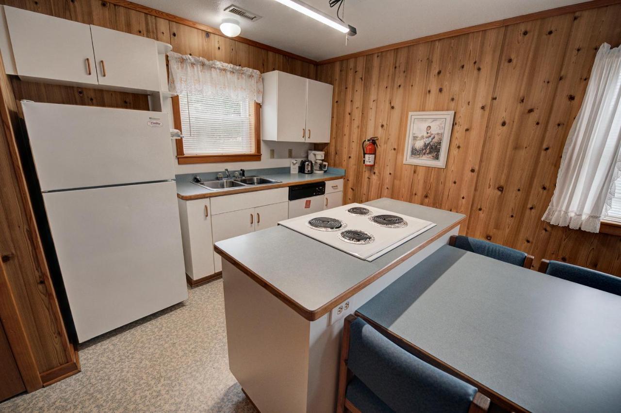 Outer Banks Motel - Village Accommodations Бакстон Екстер'єр фото
