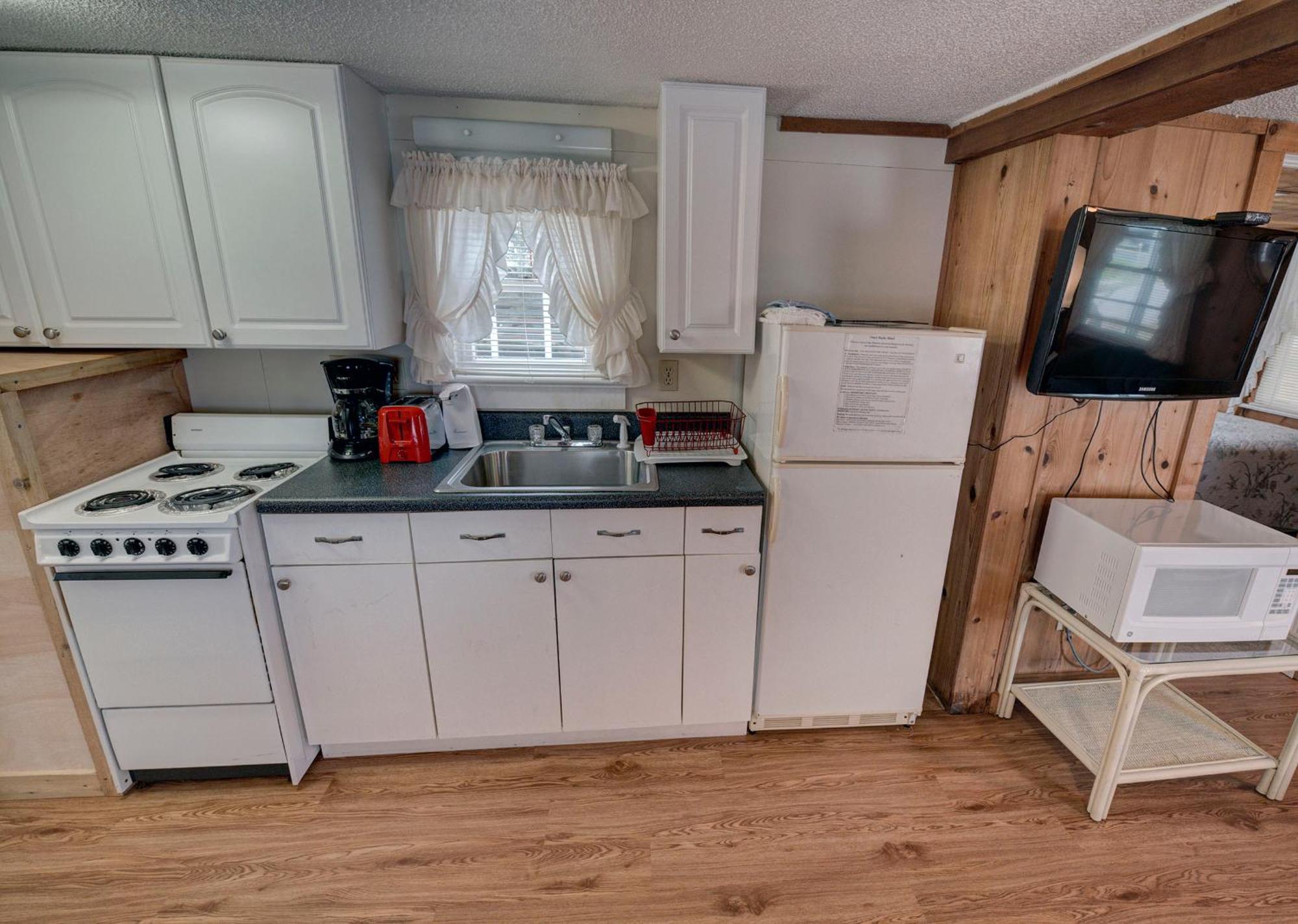Outer Banks Motel - Village Accommodations Бакстон Екстер'єр фото